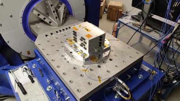 SpaceTech LADU for Galileo on vibration test stand x-axis