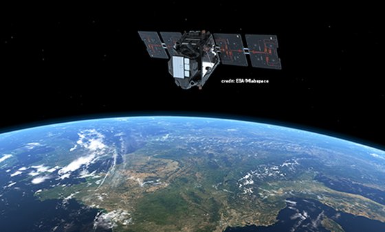 SpaceTech FLEX multi-hinge solar arrays